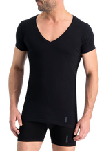 Afbeelding in Gallery-weergave laden, NOSHIRT lite - deep V - zwart